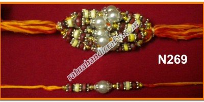 Rakhi022