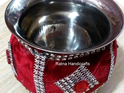Ratna Handicrafts